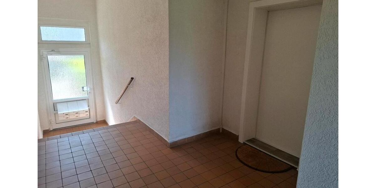 Erdgeschoßwohnung Bitterfeld-Wolfen Wolfen - 2 Zimmer, 69 m&sup2;, 66.000&euro; | Angebot:27069414