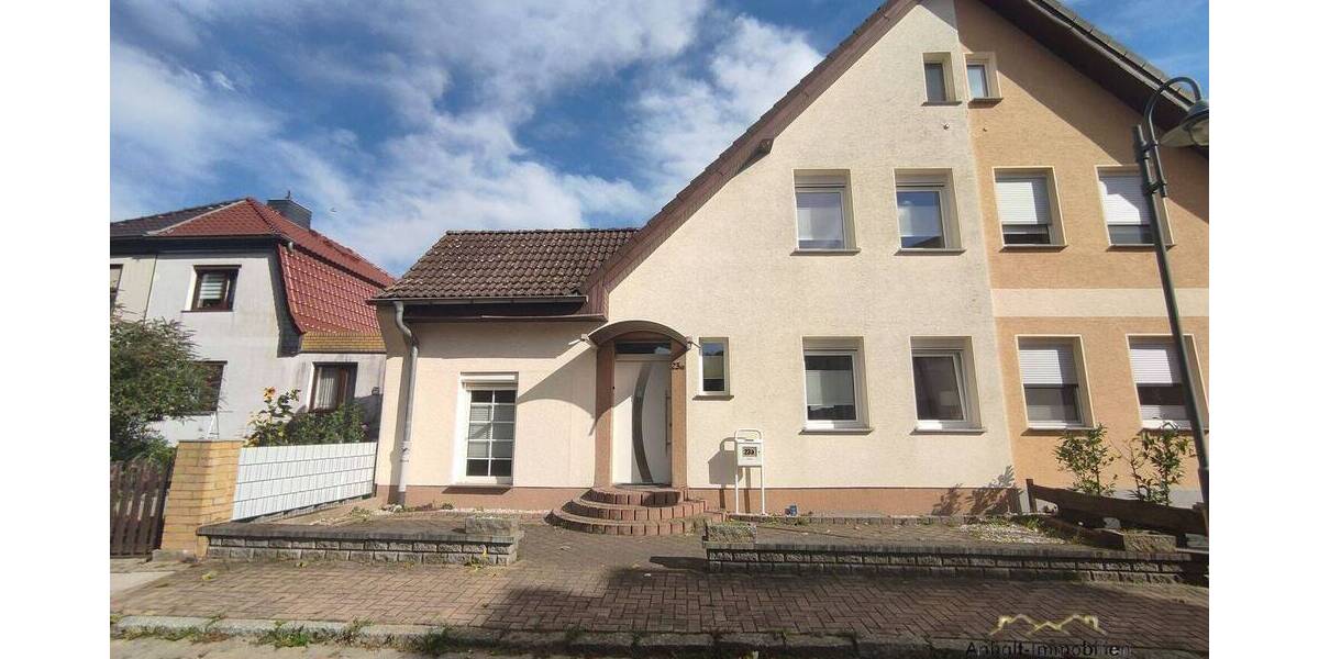 Doppelhaushälfte Sandersdorf-Brehna Zscherndorf - 6 Zimmer, 140 m&sup2;, 300.000&euro; | Angebot:26018039