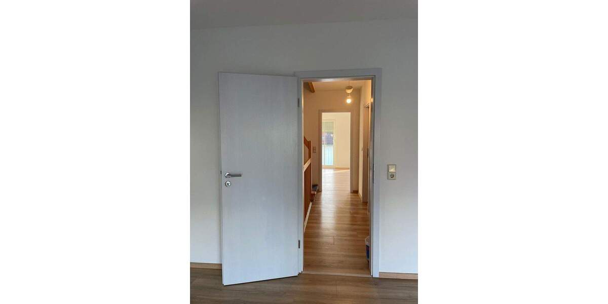 Reihenmittelhaus Merseburg - 4 Zimmer, 121 m&sup2;, 278.000&euro; | Angebot:25879472