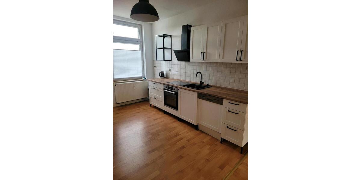 Dachgeschoßwohnung Halle (Saale) Am Wasserturm/Thaerviertel - 3 Zimmer, 98 m&sup2;, 883&euro; | Angebot:26564624