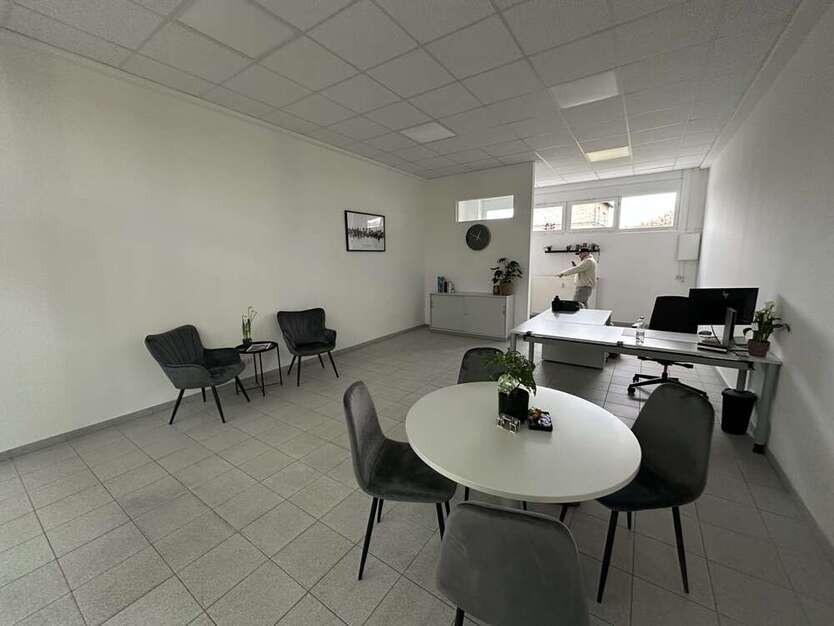 Büro in Salzatal 445 € 44.5 m²
