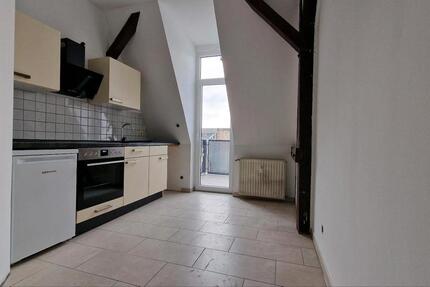 Helle Zweiraumwohnung mit Balkon und Einbauküche 2 zimmer