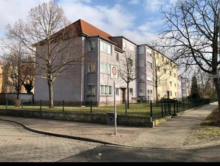 Erdgeschoßwohnung Bitterfeld-Wolfen Wolfen - 3 Zimmer, 82 m&sup2;, 130.000&euro; | Angebot:27204381