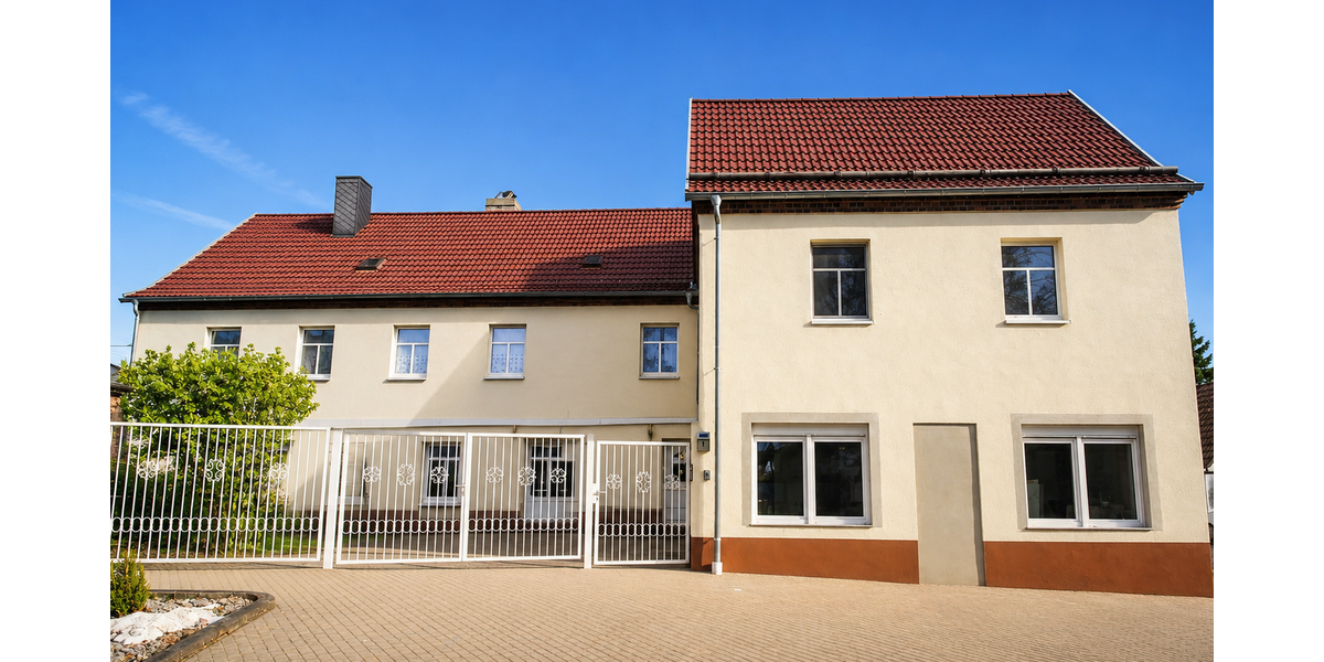 Etagenwohnung Schkopau Lochau - 3 Zimmer, 120 m&sup2;, 1.172&euro; | Angebot:26659853