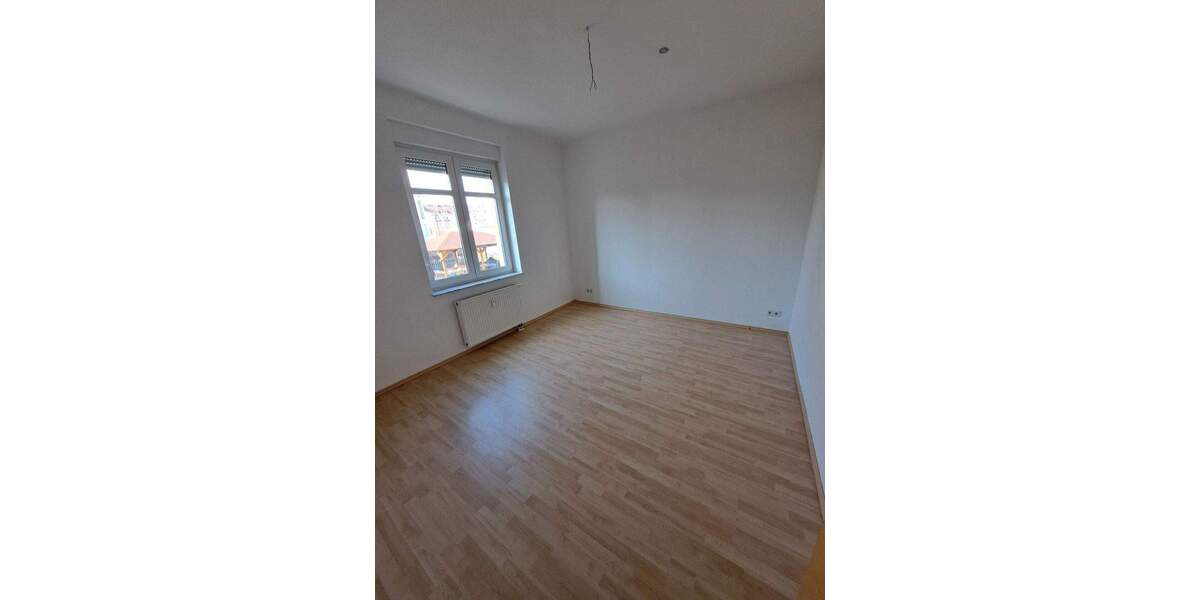 Etagenwohnung Leuna - 3 Zimmer, 95 m&sup2;, 180.000&euro; | Angebot:25740298