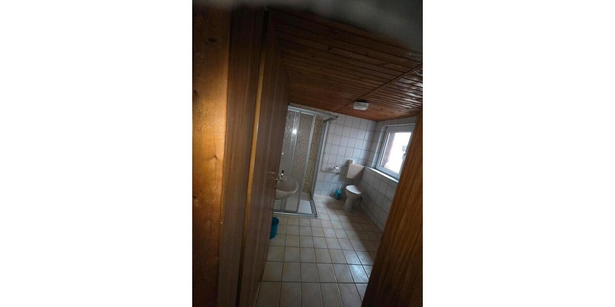 Doppelhaushälfte Bad Lauchstädt - 4 Zimmer, 75 m&sup2;, 75.000&euro; | Angebot:27107780