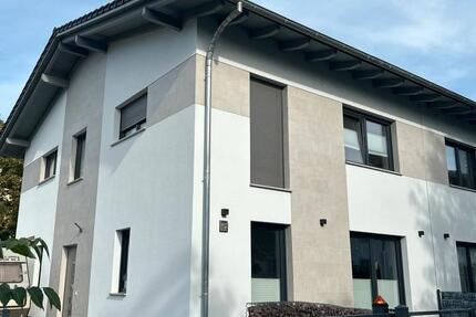 Haus Merseburg - 4 Zimmer, 135 m&sup2;, 1.400&euro; | Angebot:27623877