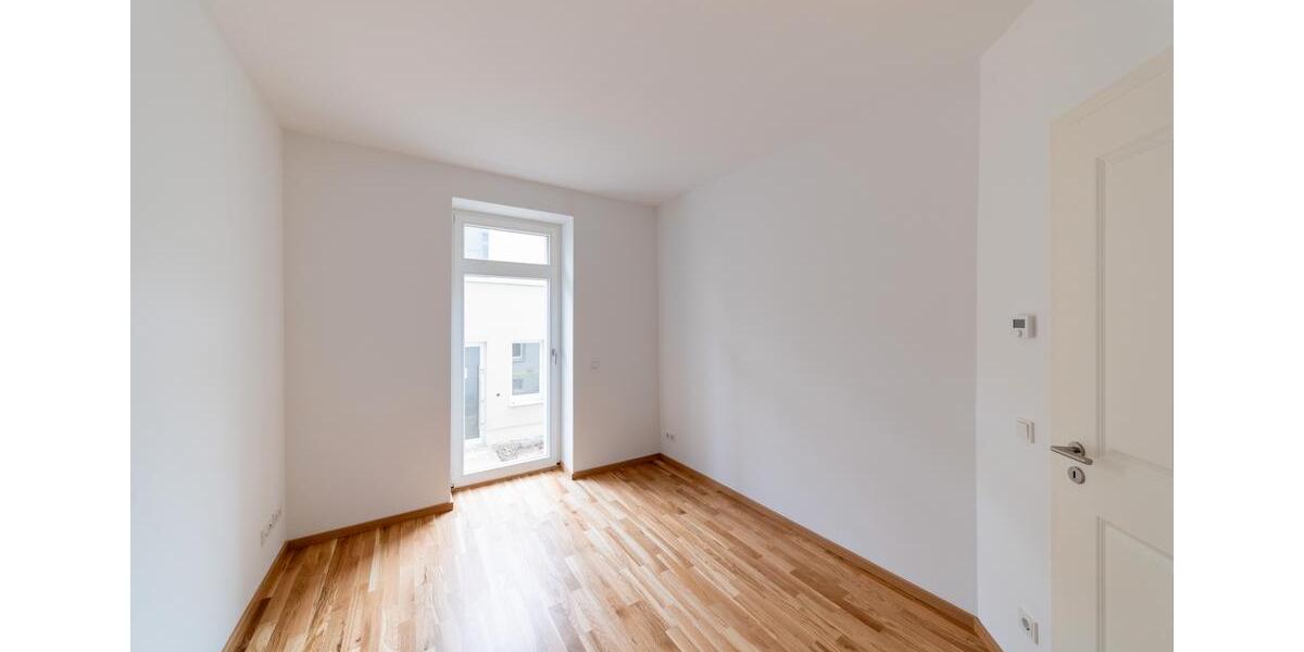 Großzügige Wohnung im Hochparterre mit Balkon - WE01 4 zimmer