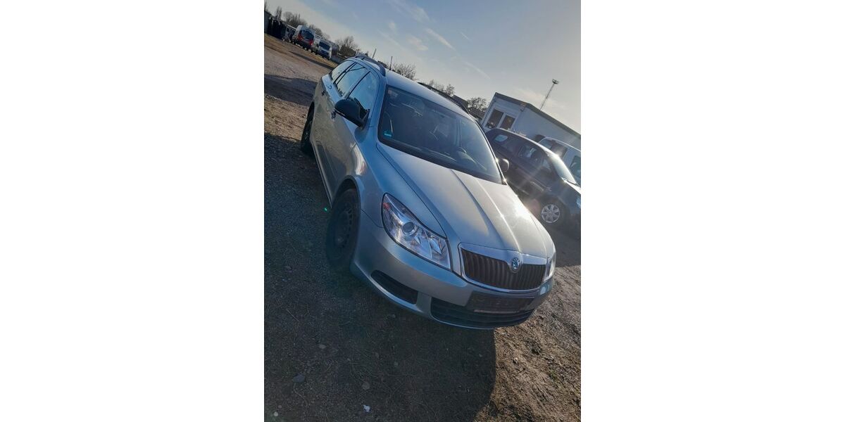 Skoda Octavia 212.000 km 3.499 &euro; Halle 06110