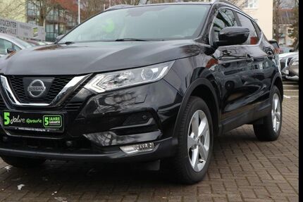 Nissan Qashqai 128.115 km 12.370 &euro; Halle 06130