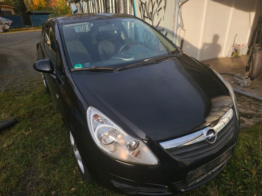 Opel Corsa 208.755 km 1.399 € Leipzig 04315