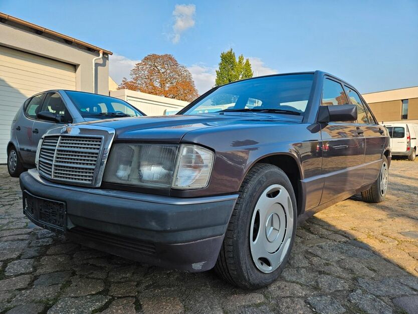 Mercedes-Benz 190 182.037 km 1.990 € Leipzig 04229