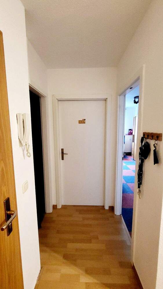 4-Raum-Wohnungruhige SiedlungGarage in TiefgarageBalkonInvestment!