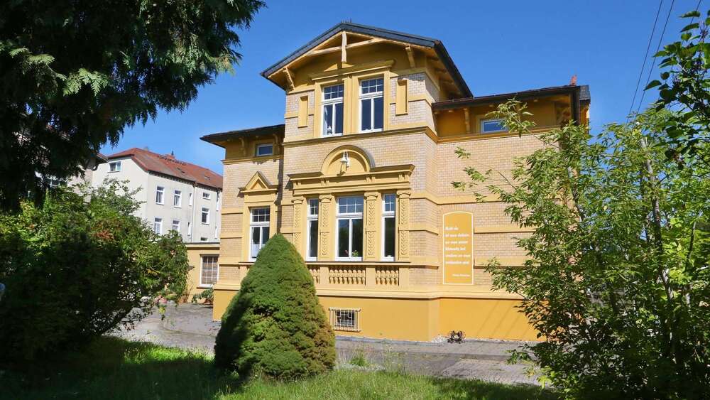 Einfamilienhaus Teutschenthal (Bahnhof) - 10 Zimmer, 275 m&sup2;, 320.000&euro; | Angebot:26973936