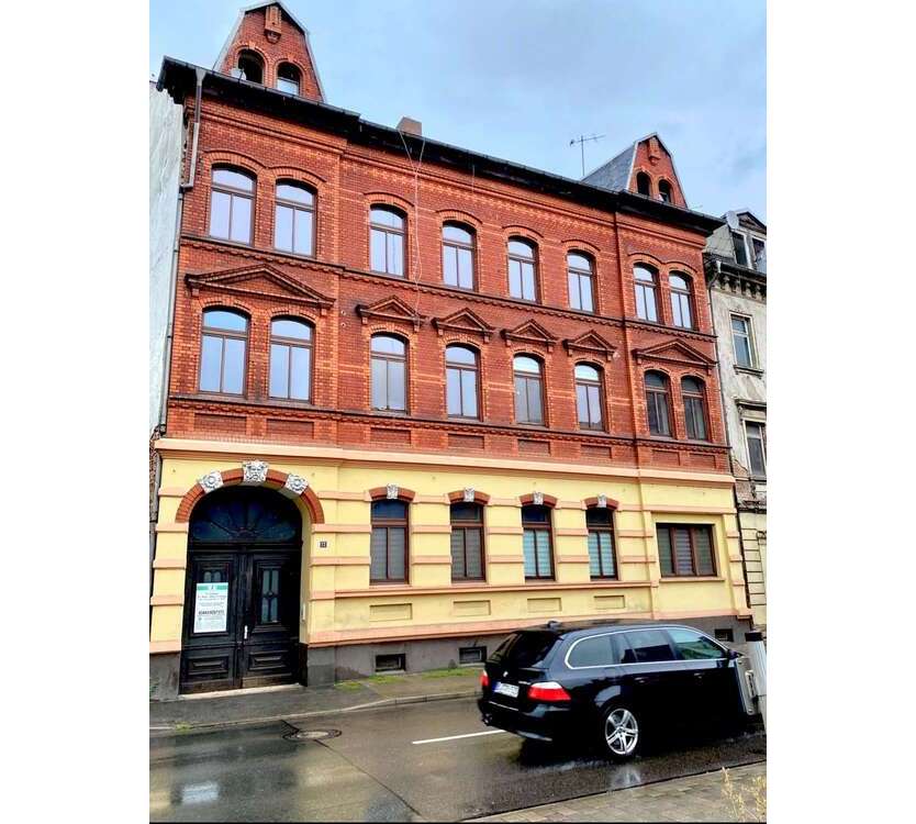 Haus zum Kaufen in Weißenfels 335.000 € 889 m²