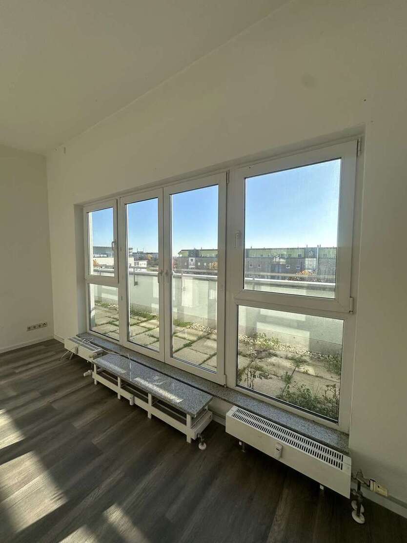 ++Große und Helle 3-Raumwohnung im Dachgeschoss++ 3 zimmer