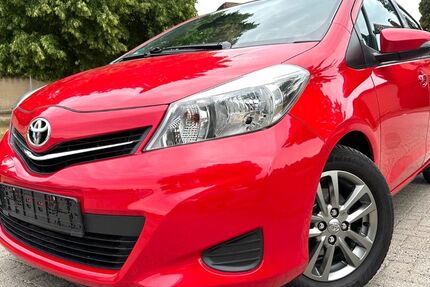 Toyota Yaris 70.000 km 7.950 &euro; Schkopau / OT Wallendorf 06258