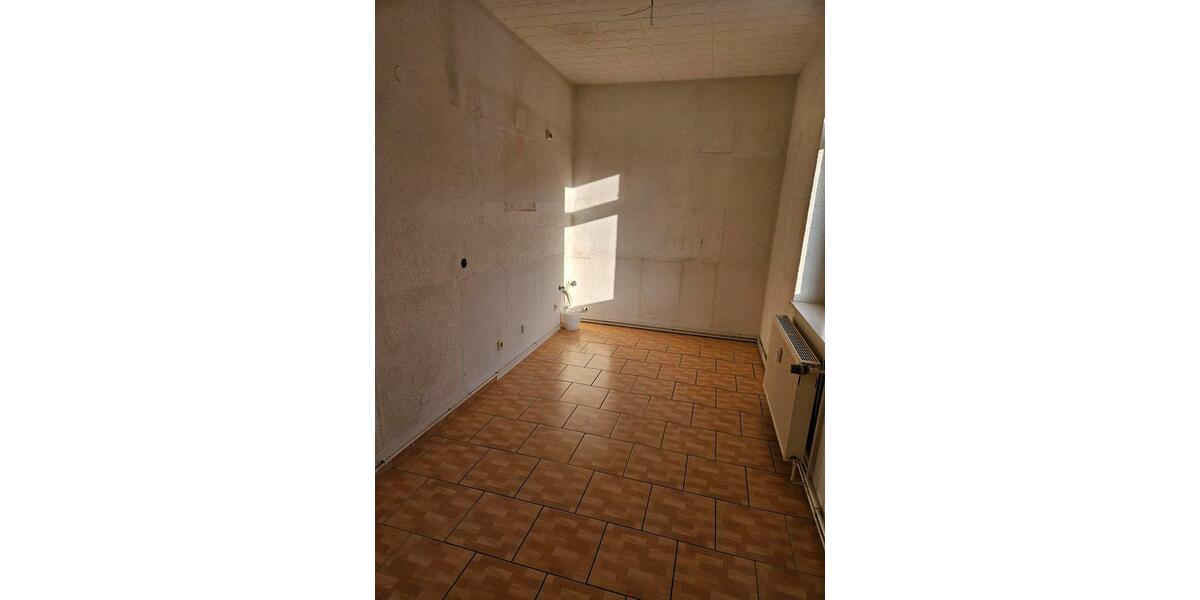 Erdgeschoßwohnung Eisleben (Lutherstadt) - 4 Zimmer, 98 m&sup2;, 900&euro; | Angebot:26444509