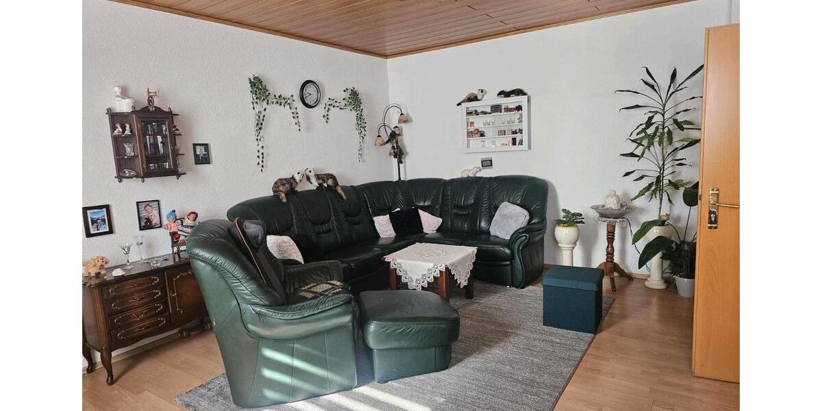 Mehrfamilienhaus, Wohnhaus Bad Lauchstädt - 7 Zimmer, 225 m&sup2;, 370.000&euro; | Angebot:25990111