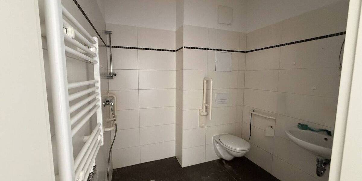 Etagenwohnung Bitterfeld Anhaltsiedlung - 2 Zimmer, 31 m&sup2;, 250&euro; | Angebot:26799300