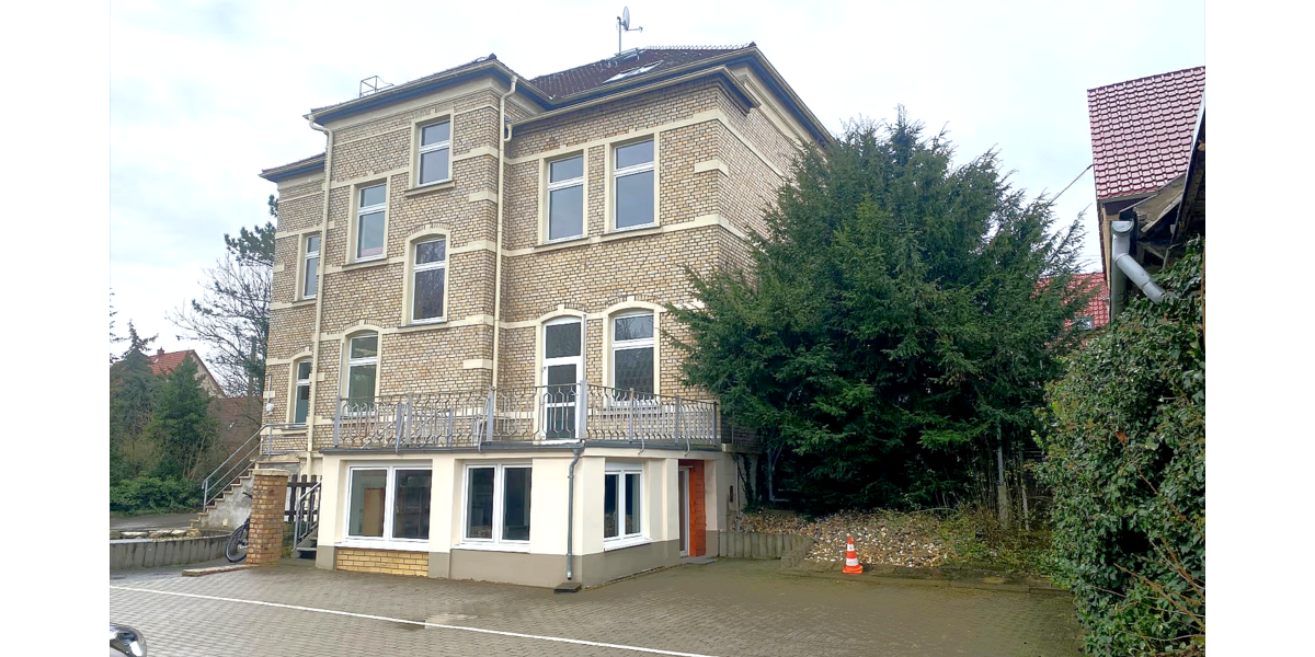 Haus zum Kaufen in Teutschenthal 799.000 € 470 m² 13 zimmer