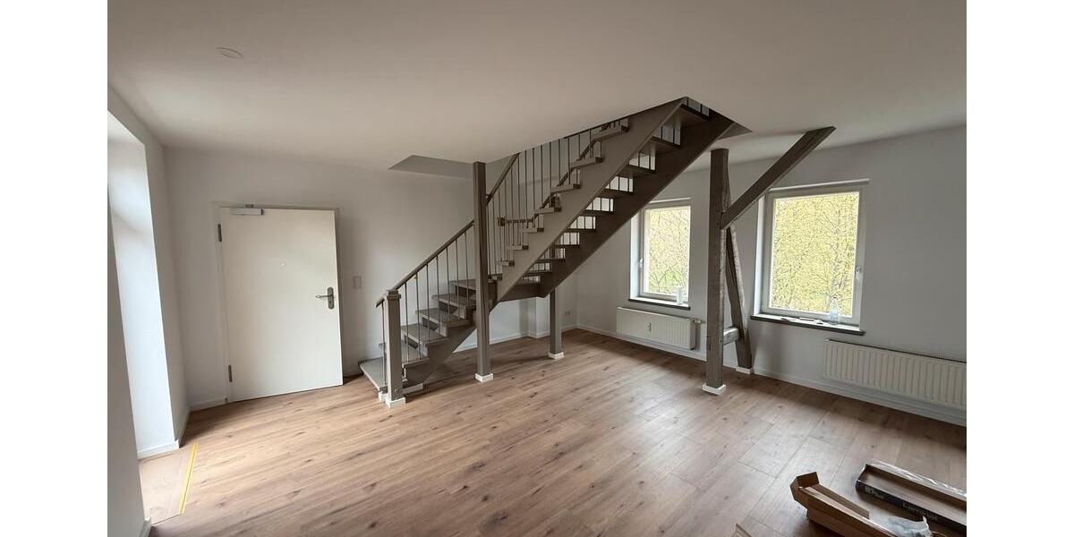 Dachgeschoßwohnung Halle (Saale) Am Wasserturm/Thaerviertel - 5 Zimmer, 160 m&sup2;, 430.000&euro; | Angebot:26308985