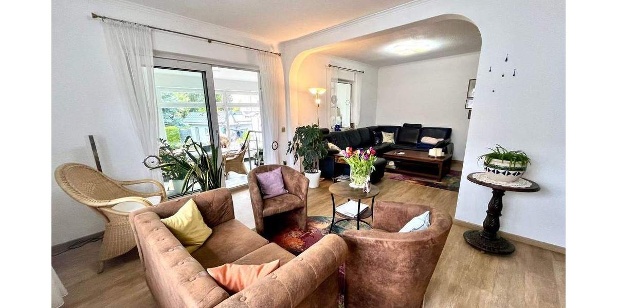 Einfamilienhaus Schkeuditz - 1 Zimmer, 270 m&sup2;, 650.000&euro; | Angebot:25749319