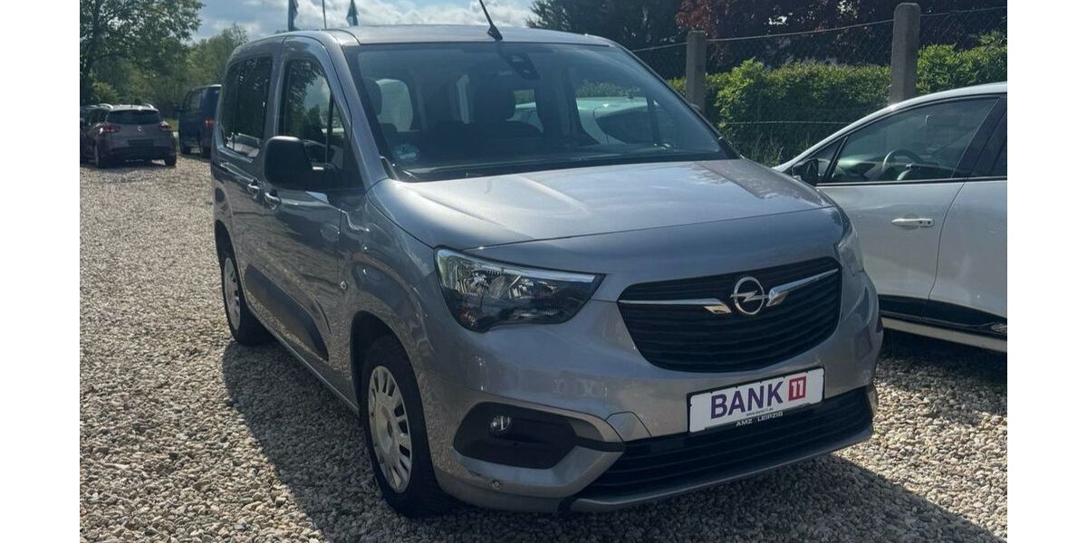 Opel Combo 8.721 km 19.999 &euro; Bad Lauchstädt 06246