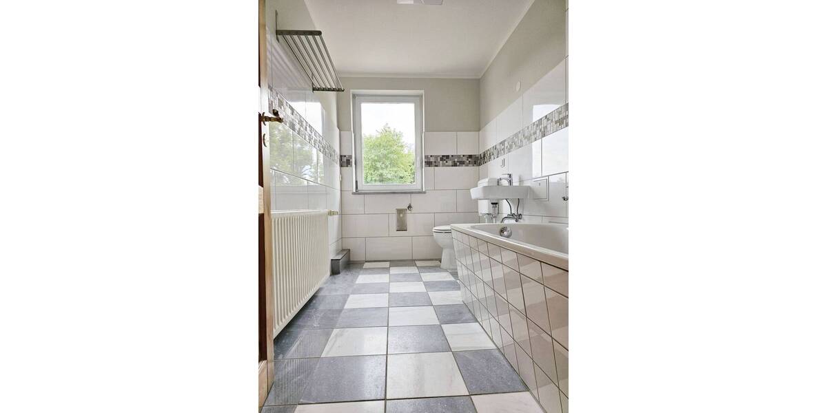 Etagenwohnung Köthen (Anhalt) Köthen - 1 Zimmer, 50 m&sup2;, 315&euro; | Angebot:26117146