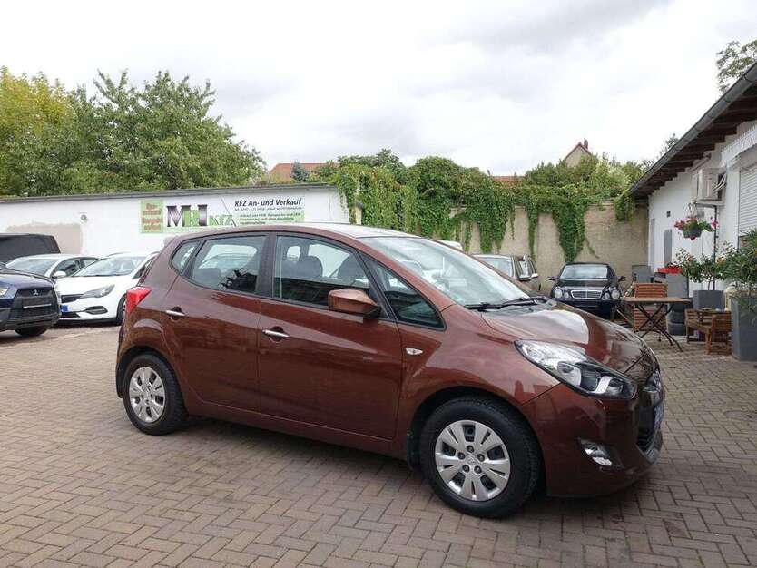 Hyundai iX20 82.900 km 5.500 € Halle - Saale 06116