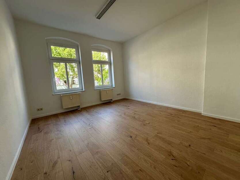 Wohnung zum Mieten in Halle 310 € 41.31 m²