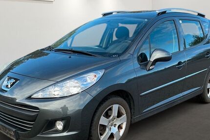 Peugeot 207 112.393 km 2.999 € Brehna 06796