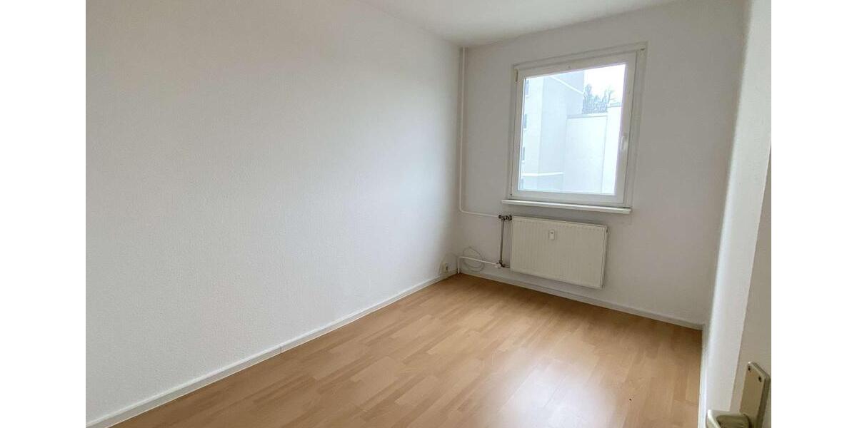 Etagenwohnung Halle (Saale) Halle-Neustadt - 3 Zimmer, 57 m&sup2;, 339&euro; | Angebot:25499228