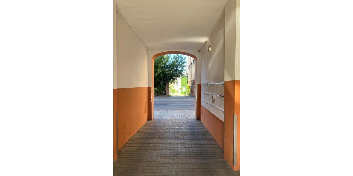 Dachgeschoßwohnung Halle (Saale) Damaschkestraße - 4 Zimmer, 75 m&sup2;, 595&euro; | Angebot:25648287