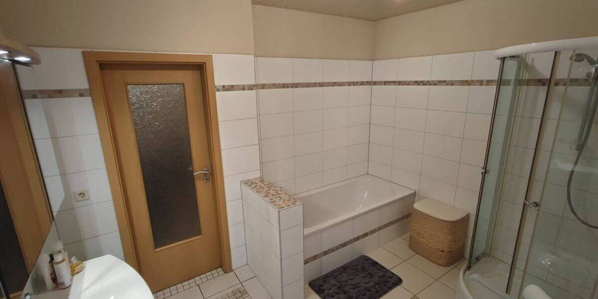 Gewerbeobjekt Halle (Saale) Gesundbrunnen - 9 Zimmer, 280 m&sup2;, 715.000&euro; | Angebot:23625508