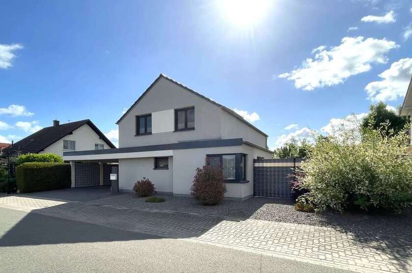 Haus zum Kaufen in Sandersdorf-Brehna Roitzsch 399.000 € 131.63 m²