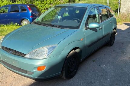 Ford Focus 96.000 km 1.800 &euro; Schraplau 06279