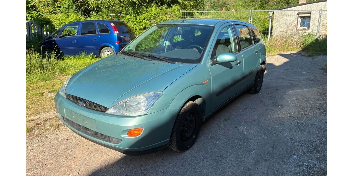 Ford Focus 96.000 km 1.800 &euro; Schraplau 06279