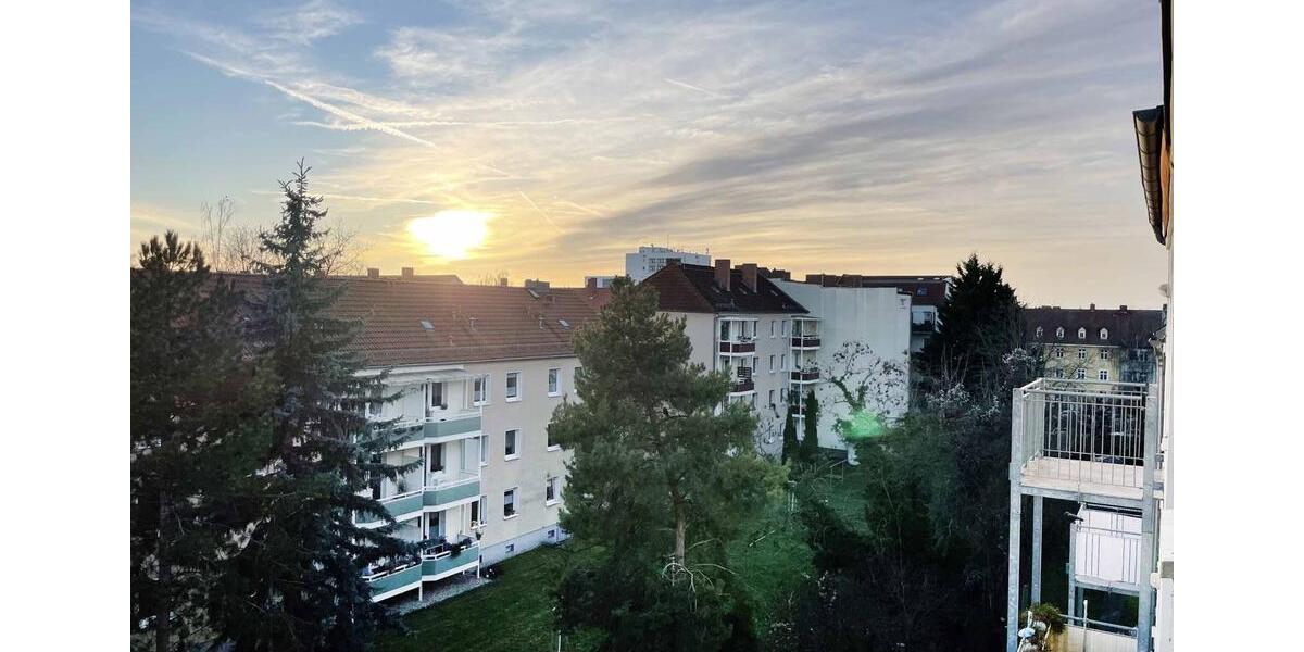 Dachgeschoßwohnung Halle (Saale) Damaschkestraße - 3 Zimmer, 72 m&sup2;, 637&euro; | Angebot:24416020