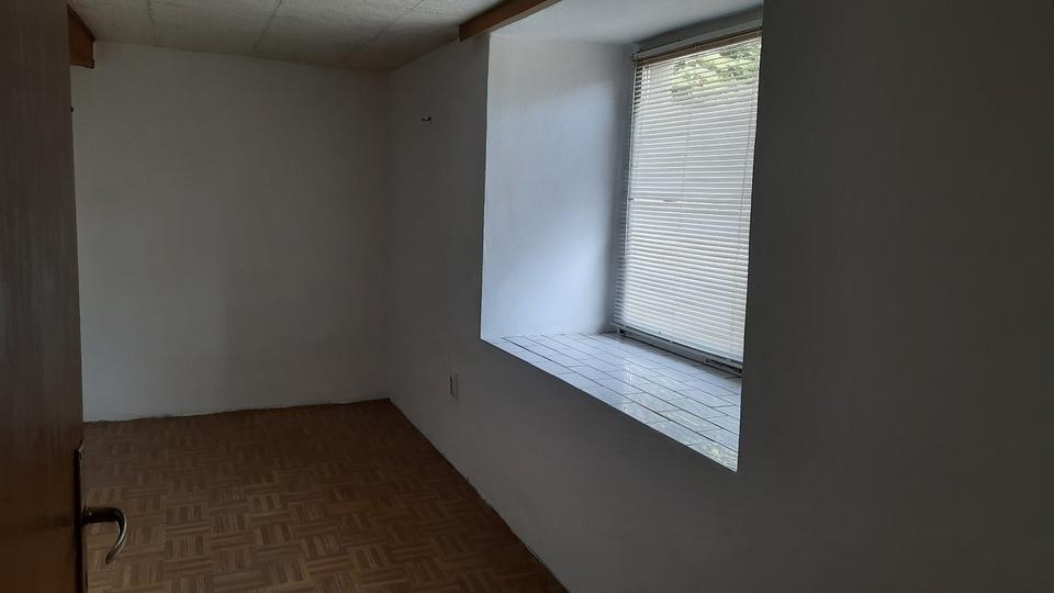 Erdgeschoßwohnung Salzatal - 3 Zimmer, 79 m&sup2;, 260&euro; | Angebot:25637923