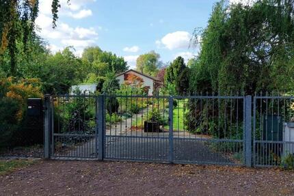 Kleines Häuschen im Grünen zimmer