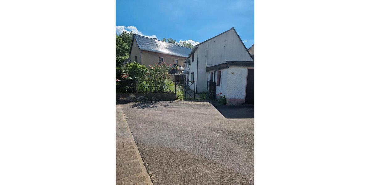 Einfamilienhaus Schkopau - 4 Zimmer, 94 m&sup2;, 89.000&euro; | Angebot:24852052