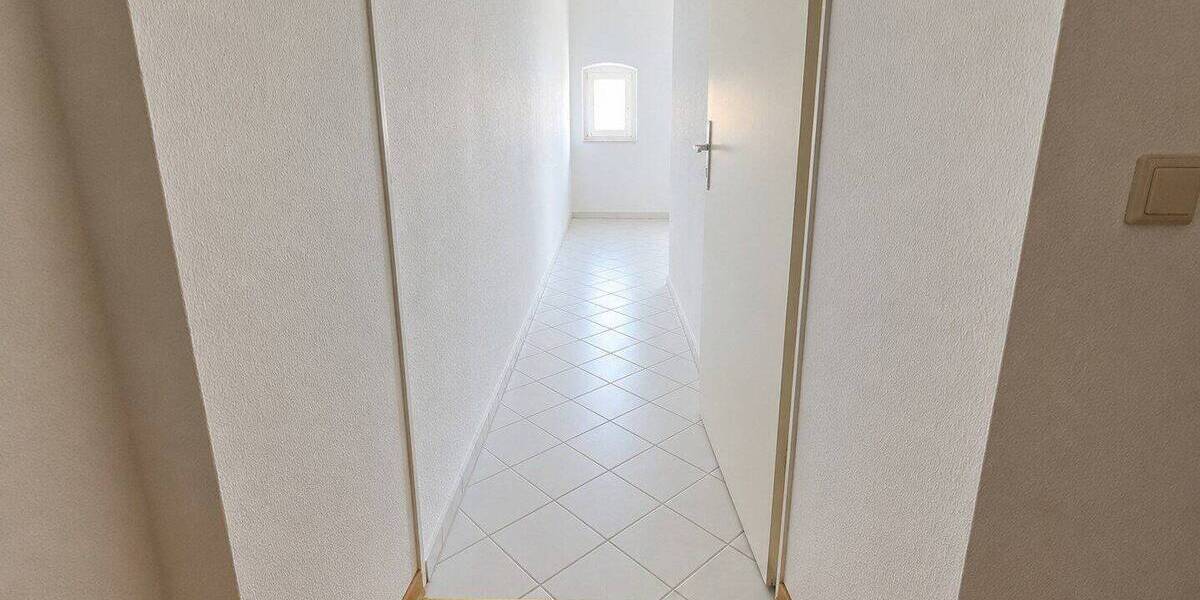 Etagenwohnung Halle (Saale) Damaschkestraße - 2 Zimmer, 57 m&sup2;, 350&euro; | Angebot:26926606