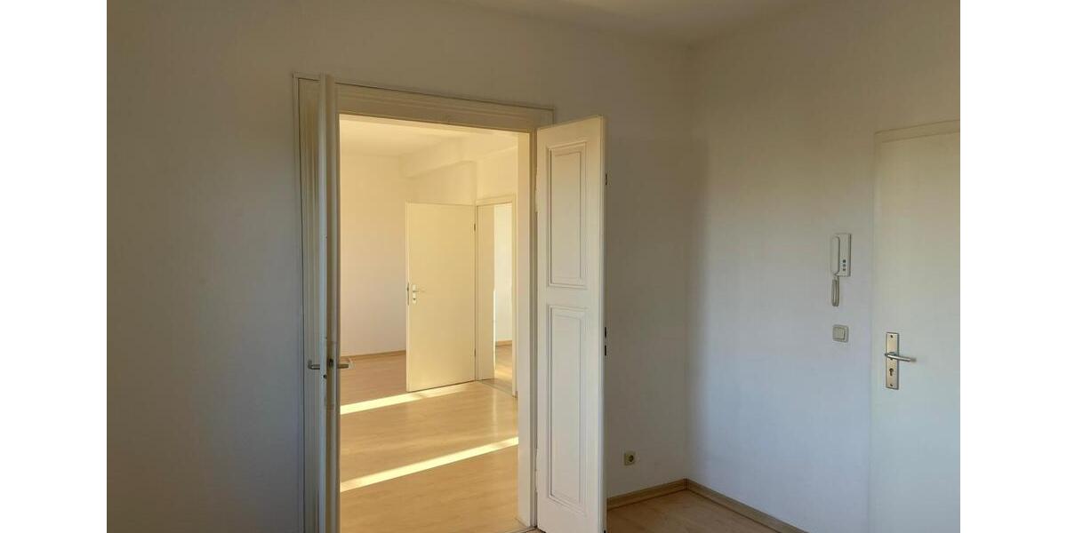 Etagenwohnung Bad Lauchstädt - 2 Zimmer, 50 m&sup2;, 394&euro; | Angebot:26044640
