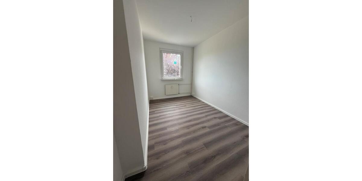 Etagenwohnung Halle (Saale) Halle-Neustadt - 3 Zimmer, 56 m&sup2;, 550&euro; | Angebot:27627584