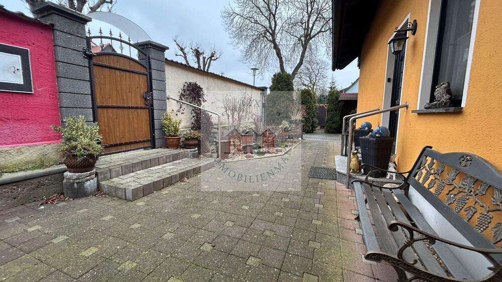 Einfamilienhaus Bad Lauchstädt Schafstädt - 7 Zimmer, 190 m&sup2;, 549.000&euro; | Angebot:25836748