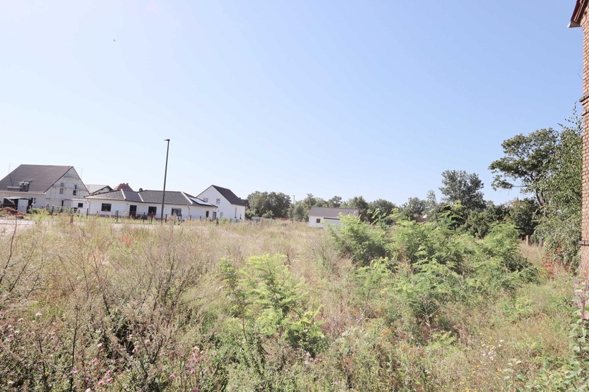 Ländliches Idyll - Teil einer neuen Ansiedlung - ruhig gelgen - voll erschlossen zimmer