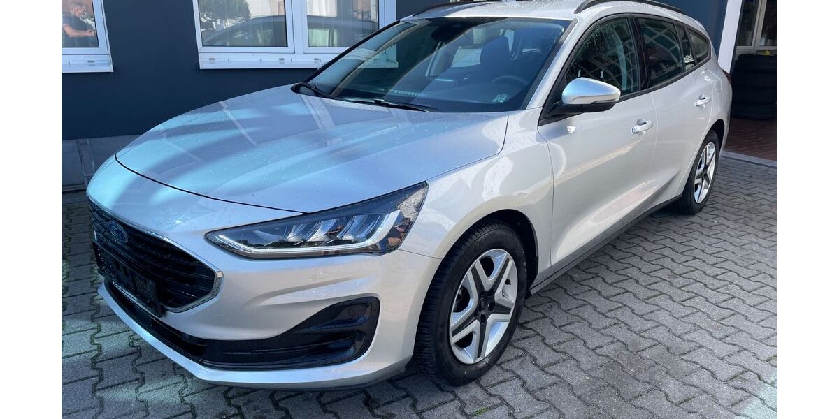 Ford Focus 3.899 km 18.799 &euro; Leuna 06237