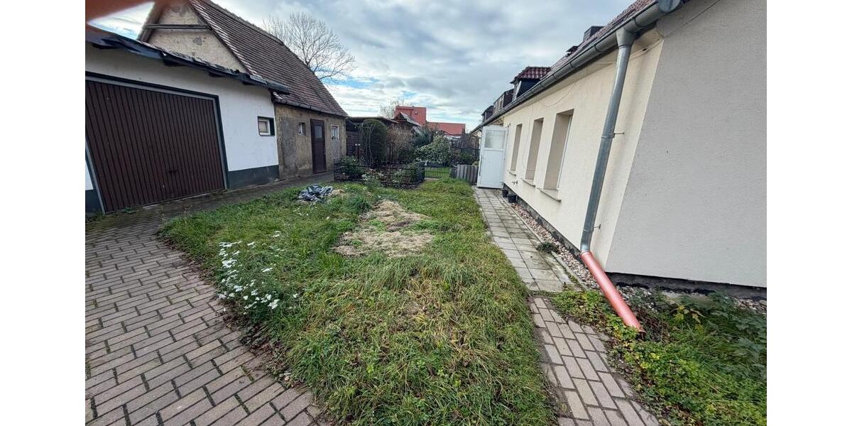 Provisionsfrei, saniert 3 Zimmer Reihenhaus in Schkopau- Bündorf 3 zimmer