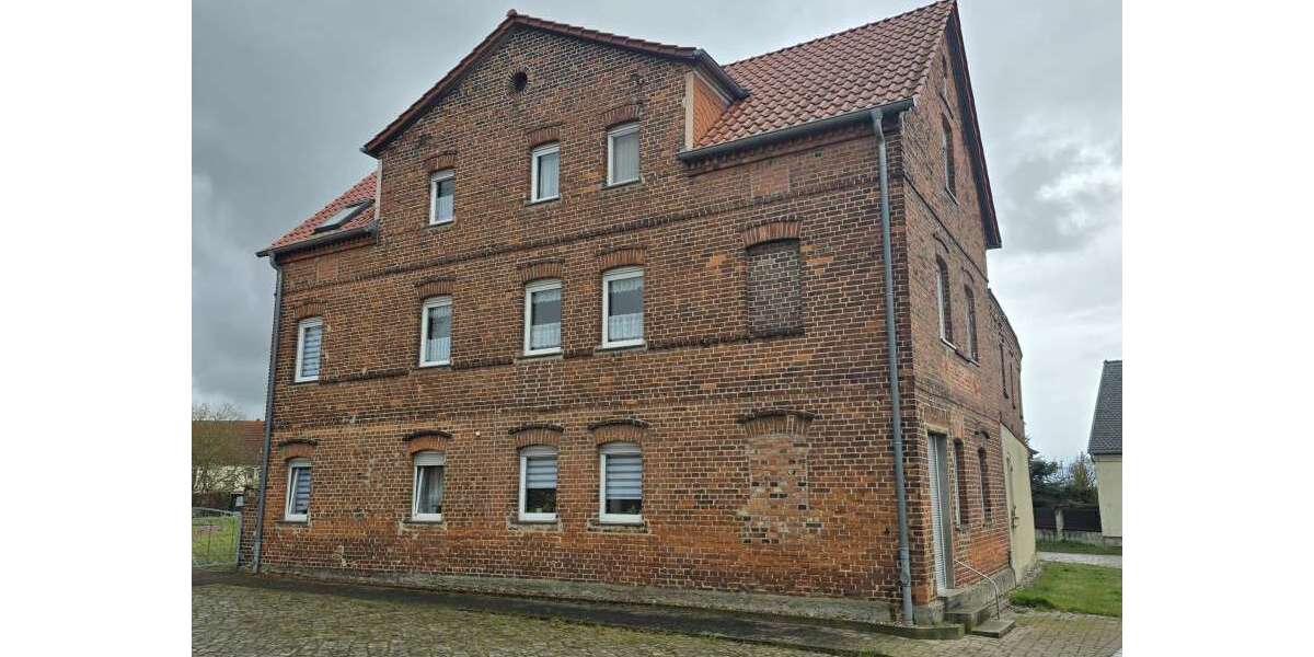 Einfamilienhaus Bitterfeld-Wolfen Wolfen - 5 Zimmer, 140 m&sup2;, 95.000&euro; | Angebot:27290265